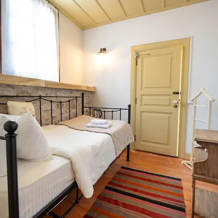 Guest house Macaron Konagi 3*