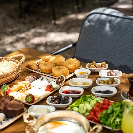 Macaron Konagi Vendégház 4*