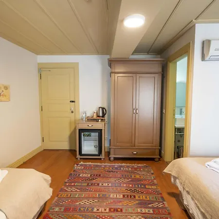Guest house Macaron Konagi 4*