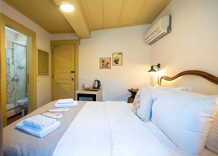 Macaron Konagi 4* Ayvalı