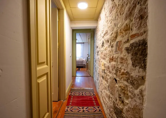 Macaron Konagi 4* Ayvalı