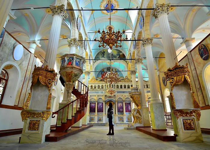 Macaron Konagi Ayvalı